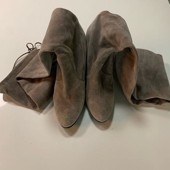 Stuart Weitzman Over-the-knee Suede Boots - Picture 5 of 7
